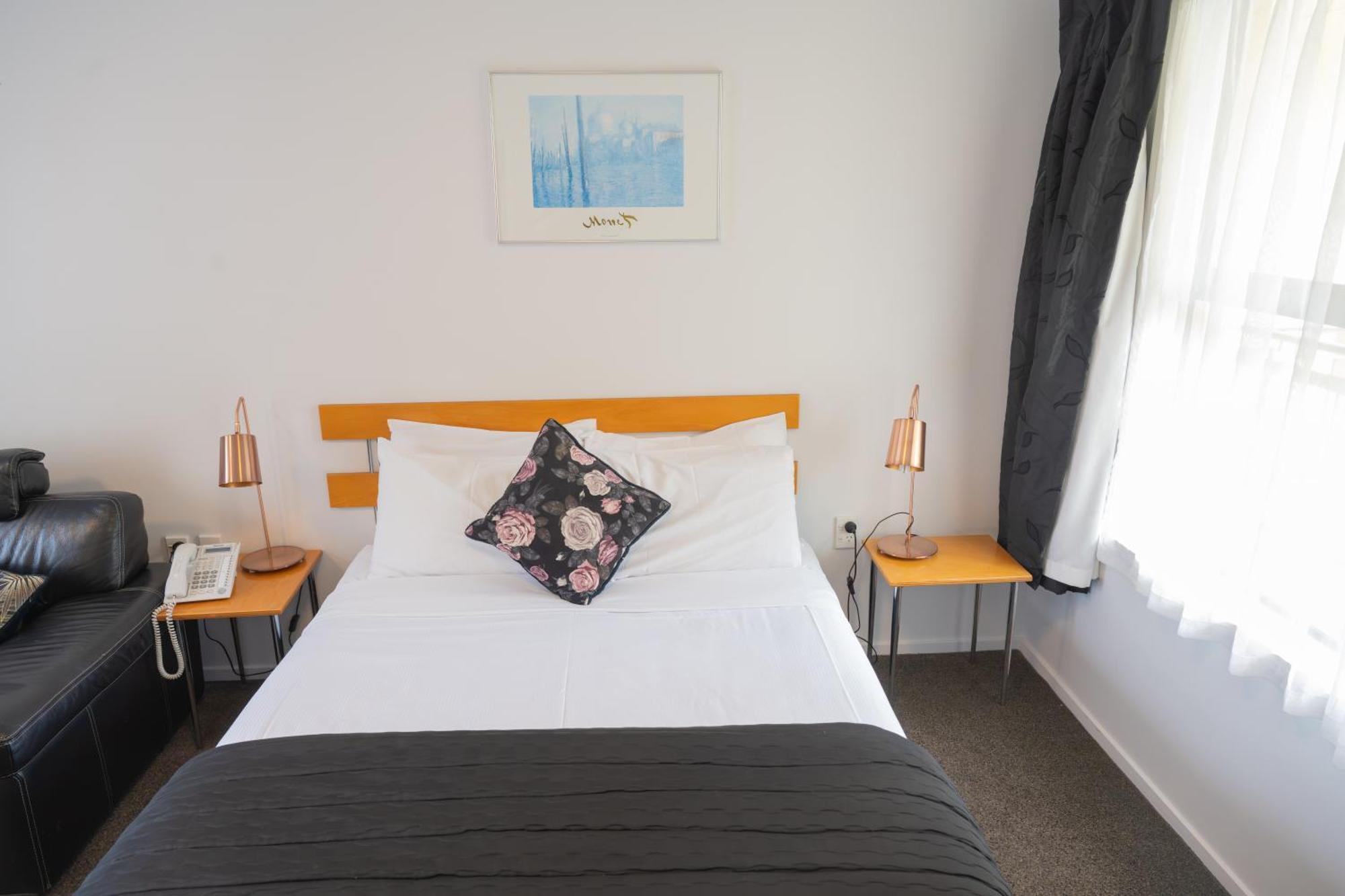 Victoria Court Motor - Free Parkig Motel